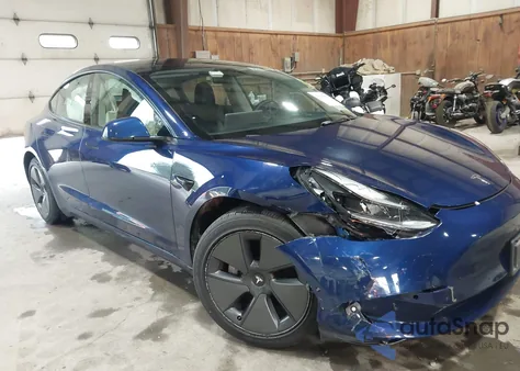 2021 Tesla Model 3 Standard Range Plus Rear-Wheel Drive from USA, damaged, VIN 5YJ3E1EA4MF096115